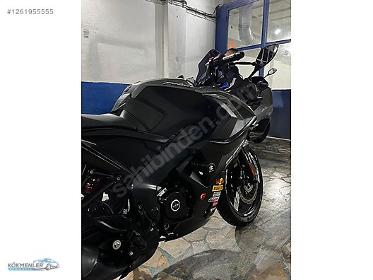 Bajaj Pulsar RS 200 Super Sport