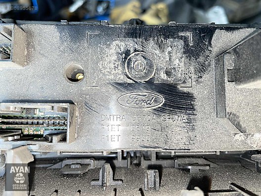 Otomobil & Arazi Aracı / Elektrik / Ford Focus 3 Orta Konsol Klim