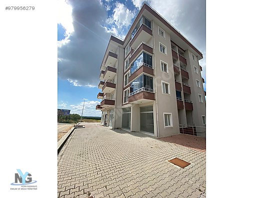 gorukle de tamami memur sitede genis cam balkonlu satilik daire satilik daire ilanlari sahibinden com da 979956279