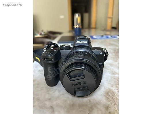 Aynasız / Nikon / Z5 / Nikon Z5 + 24-50mm Lens + 256GB Kart (1300