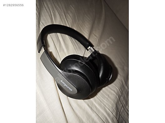 Used & Brand New Items / Cell Phones & Accessories / Accessories / Bluetooth Headphones