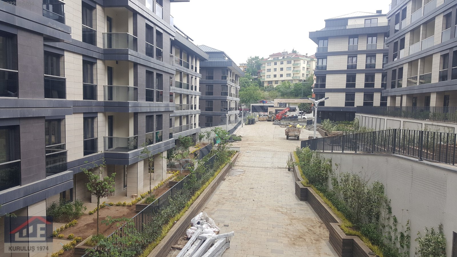 ÇENGELKÖY ERGUVAN EVLERİ SİTESİ�NDE 3+1 SIFIR DAİRE Satılık Daire