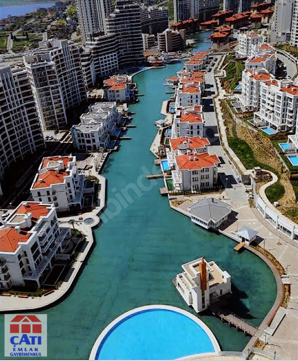 ÇATI EMLAK�TAN İSTANBUL SARAYLARINDA SATILIK FULL EŞYALI DAİRE