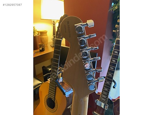 İkinci El ve Sıfır Alışveriş / Müzik / Müzik Aletleri / Telli Çalgılar / Gitar / Elektro