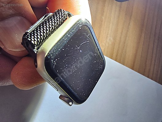 Apple Watch SE (2. Nesil) - Alüminyum Yıldız Işığı Kasa 40 mm Sarı Kordon