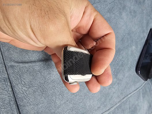 Apple Watch SE (2. Nesil) - Alüminyum Yıldız Işığı Kasa 40 mm Sarı Kordon