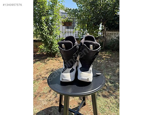 AZ VE TEMİZ KULLANILMIŞ TEMİZ BURTON SNOWBOARD BOTU sahibinden