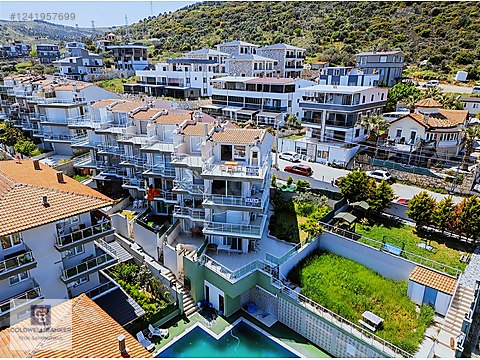 YENİFOÇA SİTE İÇİ HAVUZLU DENİZ MANZARALI DUBLEKS