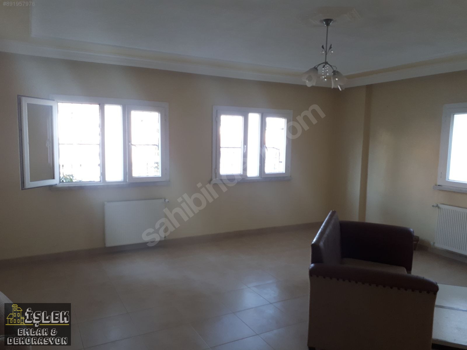 Emlak Ofisinden 3+1, 180 m² Kiralık Daire 1.100 TL�ye