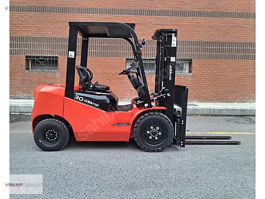 Machinery / Industrial / Carrying & Stacking Equipment / Forklifts / For Sale / Mekar