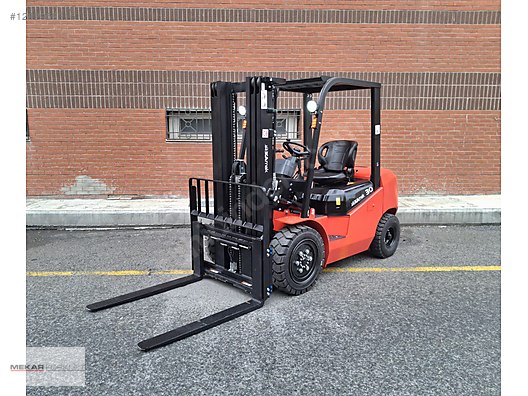 Machinery / Industrial / Carrying & Stacking Equipment / Forklifts / For Sale / Mekar