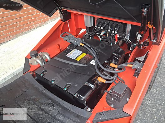 Machinery / Industrial / Carrying & Stacking Equipment / Forklifts / For Sale / Mekar