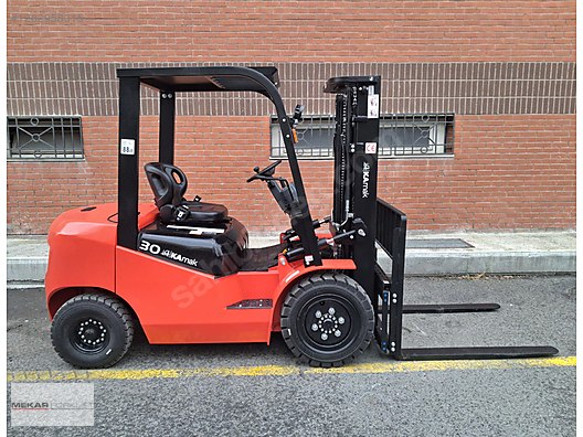 Machinery / Industrial / Carrying & Stacking Equipment / Forklifts / For Sale / Mekar