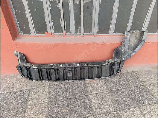 FORD FOCUS ÖN TAMPON ALT MUHAFAZA ORJİNAL ÇIKMA JX7B-8B384 - İlan