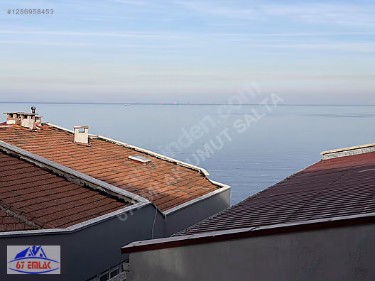 67 EMLAK TAN CADDE ÜZERİNDE DENİZ MANZARALI BALKONLU 2+1 KİRALIK #1286958453