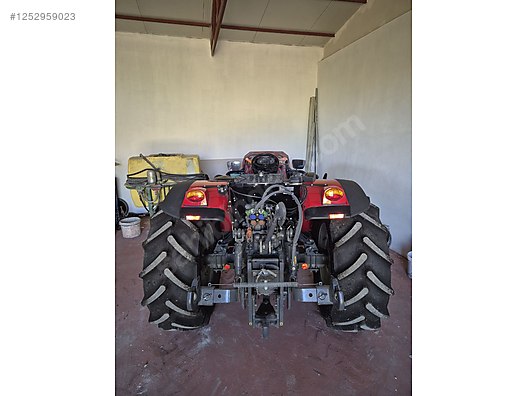 Machinery / Agricultural Machines / Tractors / Massey Ferguson / 3FR.75