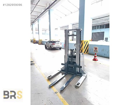 İş Makineleri & Sanayi / Sanayi / Taşıma & İstifleme / İstif Makineleri