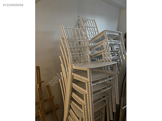 Used & Brand New Items / Home Decor / Furniture / Kitchen / Chair