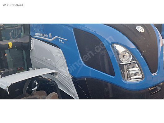 Machinery / Agricultural Machines / Tractors / New Holland / T5.90