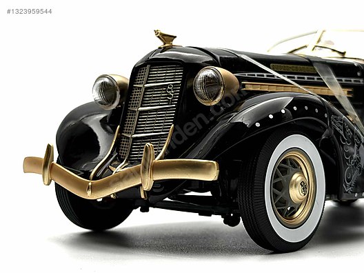 Auto World Diecast Model 1:18 Horch Araba - 1323959544