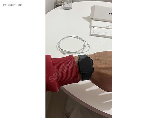 Used & Brand New Items / Cell Phones & Accessories / Wearable Technology / Smartwatch / Apple Watch