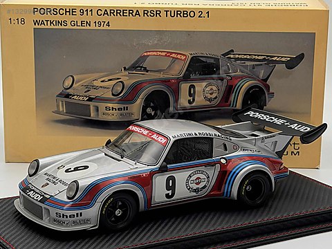 Autoart Diecast Model 1:18 Porsche Araba - 1329961600