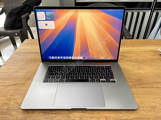 Apple Macbook / MACBOOK PRO 16 İNÇ EKRAN 16 GB RAM 512 GB SSD