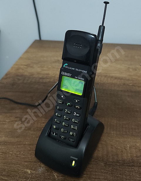 SONY CM-DX1000 KOLEKSİYONLUK ŞARJ ALETİYLE BERABER