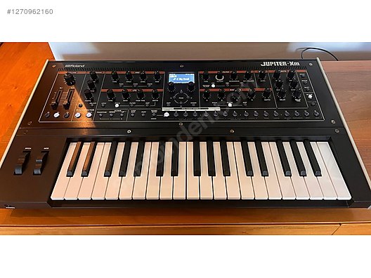 Roland JUPITER-Xm / Tertemiz - Synthesizer ve Tuşlu Çalgılar