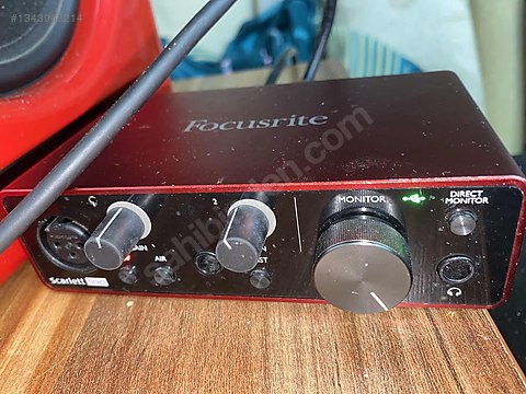 Temiz / Sorunsuz Focusrite Scarlett Solo 3rd Gen (3. Nesil) Ses