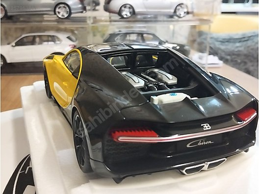 Autoart Diecast Model 1:18 Bugatti Araba