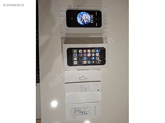 iPhone 5s 4台 Gerçek Bir iPhone 5S (Beyaz) ile Hazırlamış Olduğumuz Özel Tasarım