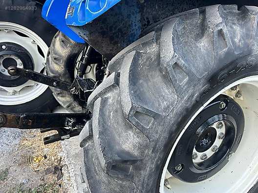 Machinery / Agricultural Machines / Tractors / New Holland / TT4.50