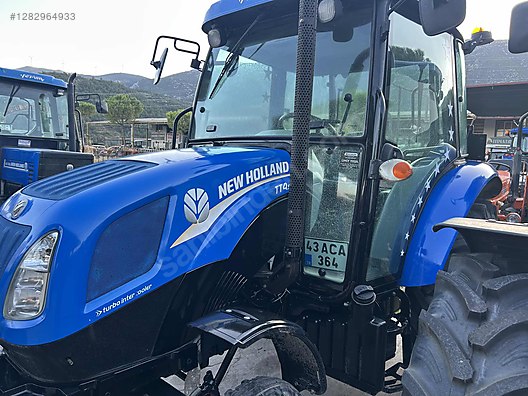 Machinery / Agricultural Machines / Tractors / New Holland / TT4.50