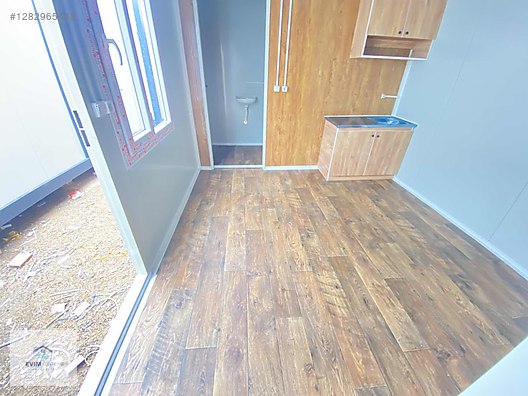 Machinery / Industrial / Containers & Cabins / Containers