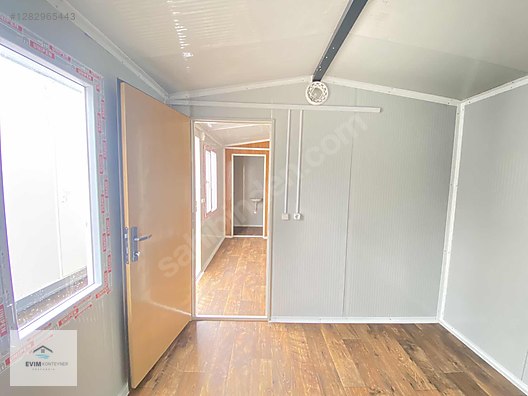 Machinery / Industrial / Containers & Cabins / Containers