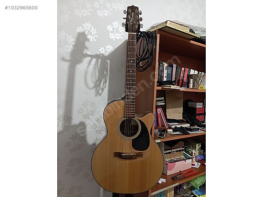 takamine eg220c jumbo