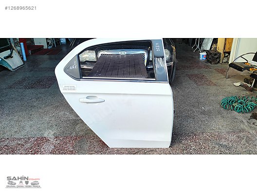 PEUGEOT 301 SAĞ ARKA KAPI ORJİNAL BOYASIZ HASARLI - İlan ve