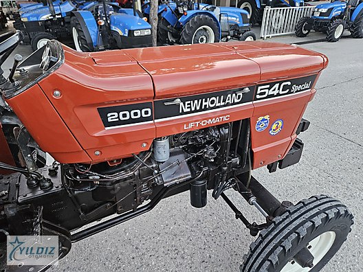 Machinery / Agricultural Machines / Tractors / New Holland / 54C