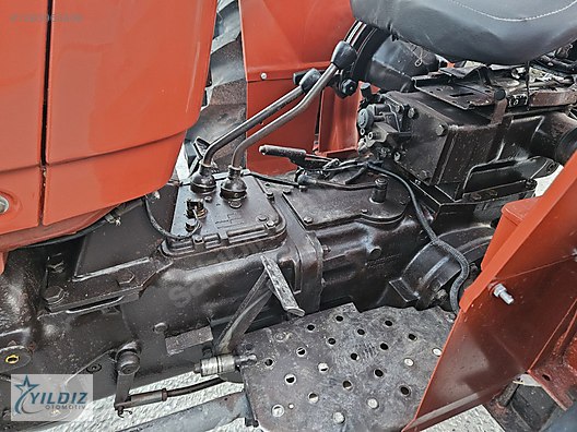 Machinery / Agricultural Machines / Tractors / New Holland / 54C