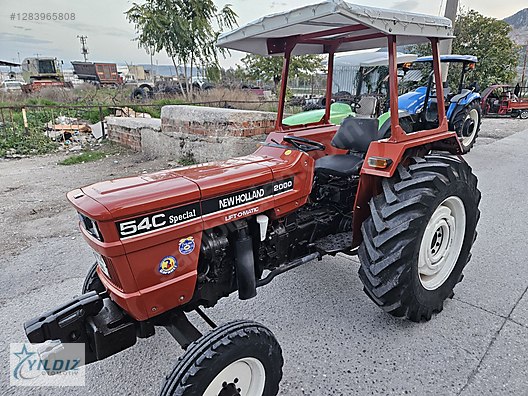 Machinery / Agricultural Machines / Tractors / New Holland / 54C