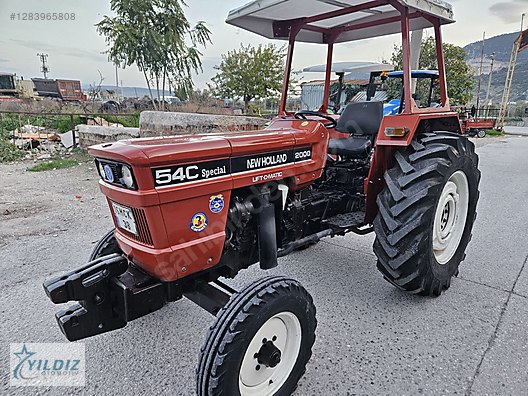 Machinery / Agricultural Machines / Tractors / New Holland / 54C