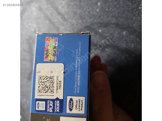 Mini GT Diecast Model 1:64 Ford Araba