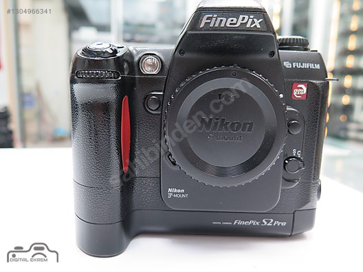 DSLR / Fujifilm / FinePix S2 Pro / FUJİFİLM S2 PRO BODY SİTEDE TEK