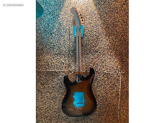 İkinci El ve Sıfır Alışveriş / Müzik / Müzik Aletleri / Telli Çalgılar / Gitar / Elektro