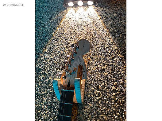 Squier Elektro Gitar