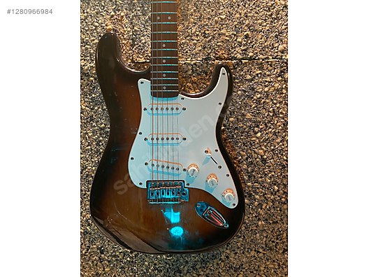 Squier Elektro Gitar