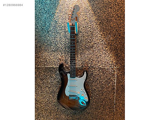 İkinci El ve Sıfır Alışveriş / Müzik / Müzik Aletleri / Telli Çalgılar / Gitar / Elektro