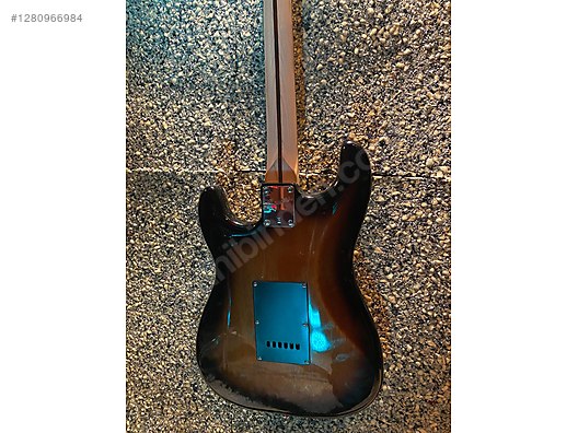 Squier Elektro Gitar