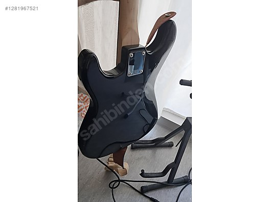 İkinci El ve Sıfır Alışveriş / Müzik / Müzik Aletleri / Telli Çalgılar / Gitar / Elektro